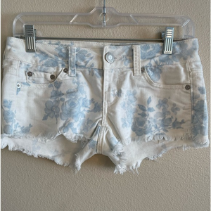 American Eagle Cut Off Floral Stretch Denim Shorts‎